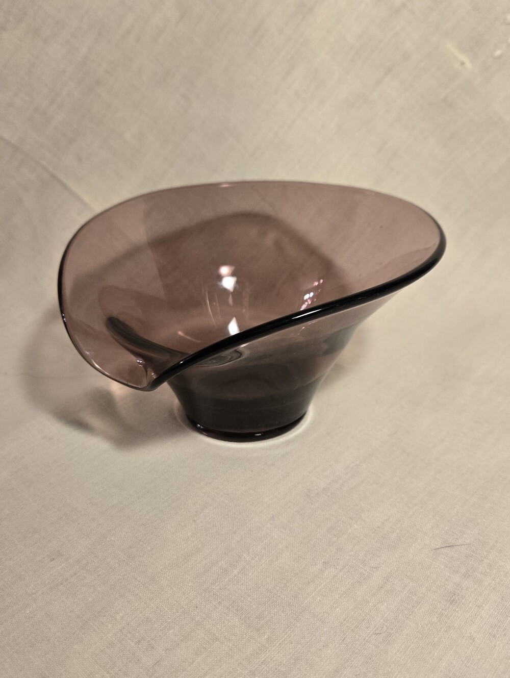 Vintage Viking Purple Glass Bowl. "Calla Lily Bon Bon Dish"